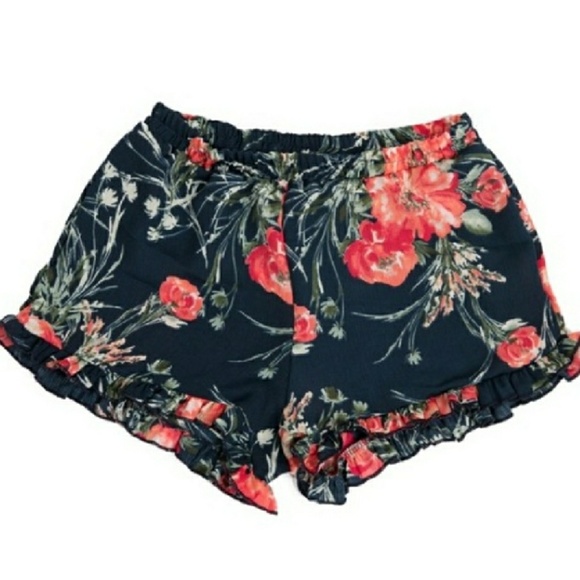 5/$30 BOHO Floral Shorts - Picture 5 of 5